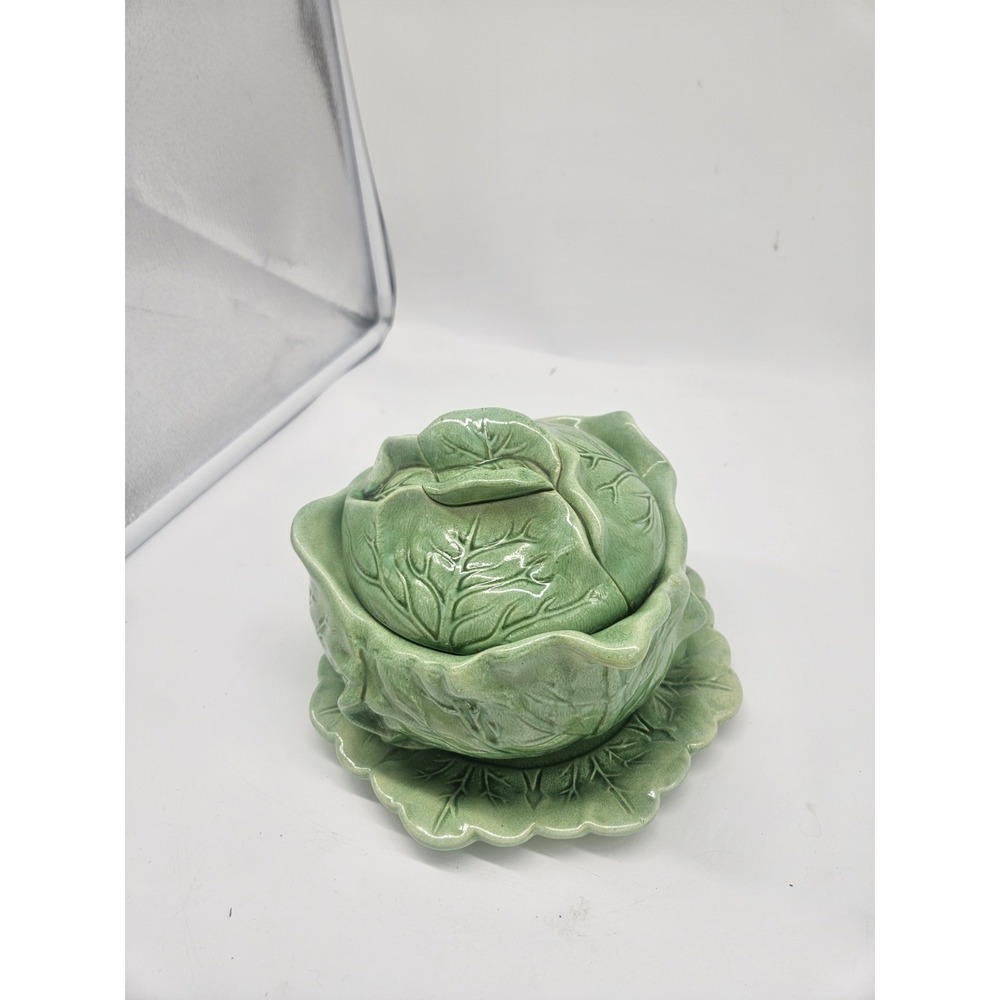 VINTAGE CERAMIC CABBAGE BOWL (HOLLAND MOLD) WITH LID AND SAUCER